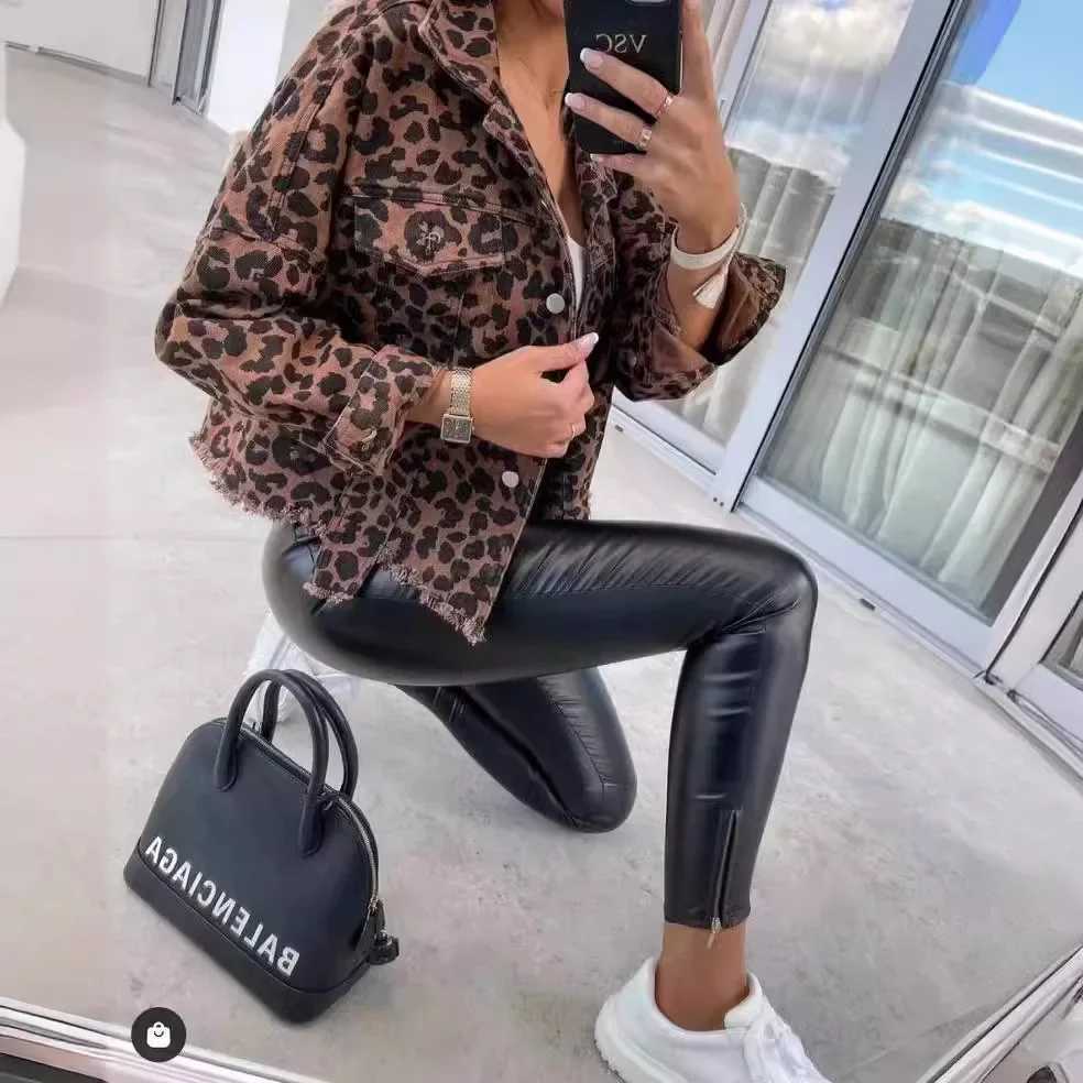 Mandylandy Autumn Denim Coat Leopard Print Long Sleeve Short Loose Casual Coat for Women Pockets Ripped Denim Outwear JacketsX240920