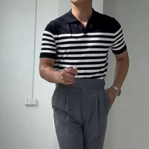 Korean Style Short Sleeve Striped V-neck Knit T-shirt Summer Trendy Casual Slims Mens Polo Shirt Breathable Color BlockX240920