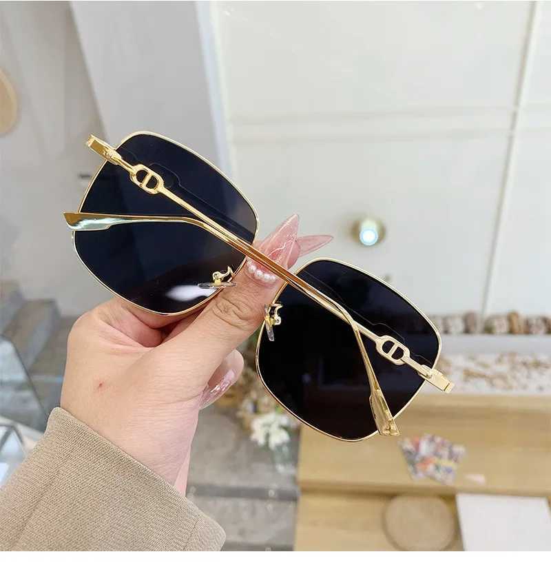 Fashion Oversized Square Sunglasses Woman Brand Designer Vintage Square Sun Glasses Female Big Frame Shades UV400 GlassesX240920
