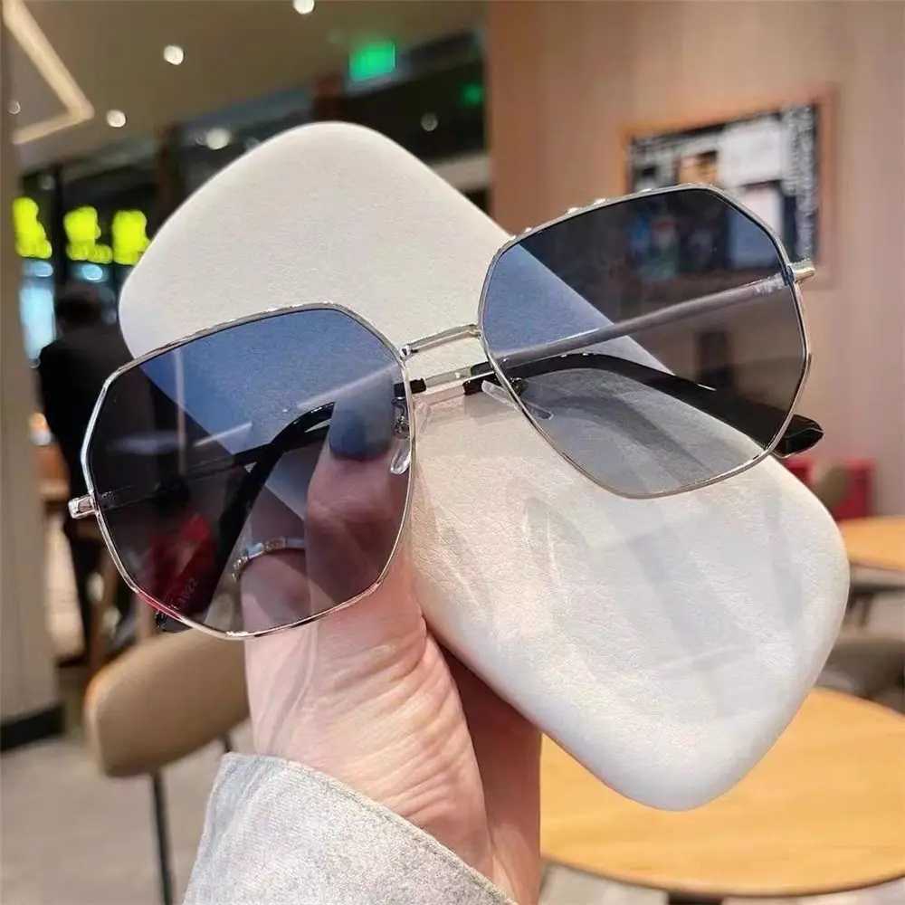 Fashion Hexagon Sunglasses Retro Metal Frame Polygon Square Shades UV400 Protection Vintage Trendy Eyewear UV400 ProtectionX240920