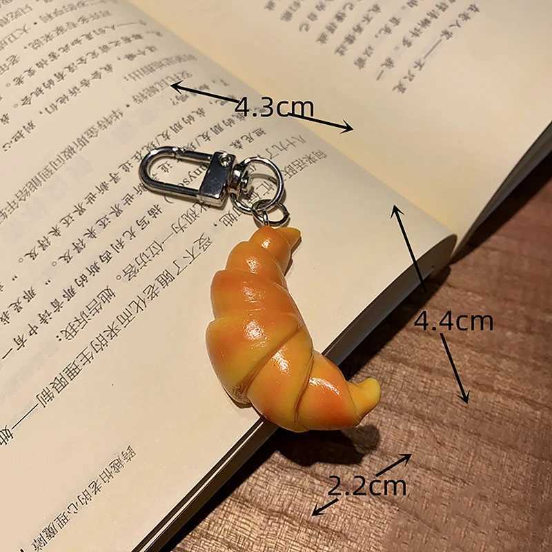 Simulation Food Toy Model Pendant Keyring Personalized Creative Croissant Package Student Children Gifts Keychain Ring ChainXJ250319