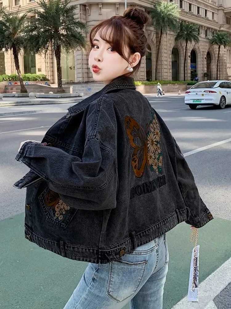 Butterfly Flower Embroidered Letter Denim Jacket Woman Spring Autumn Coat Cotton Outerwear Button Female Girl Casual JeansX240920