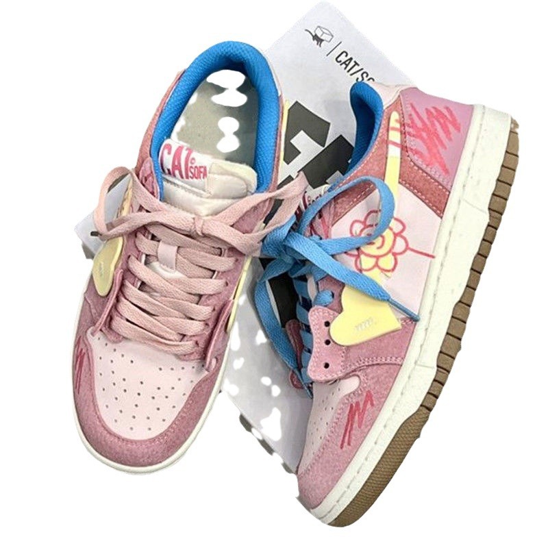 Japanese girl graffiti hand drawn soft soled board shoes college flower new board shoes casual sports shoes