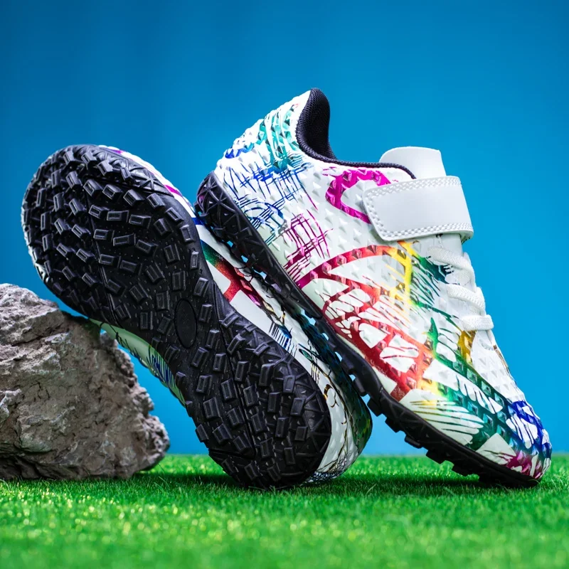 Men and Women with The Same Outdoor Professional New Ankle Boots Training Sports Shoes Light Football Shoes Non-slip Grass