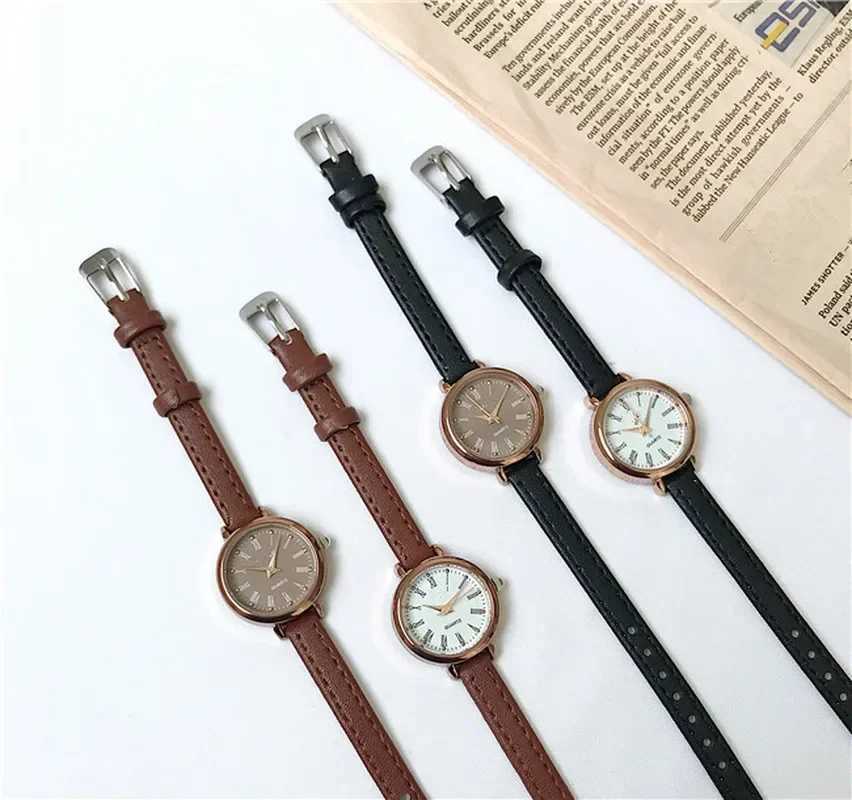 Retro Fashion Women Watches Small Round Dial Ladies Wristwatches Vintage Leather Bracelet Watch Female Clock Relogio FemininoX240920