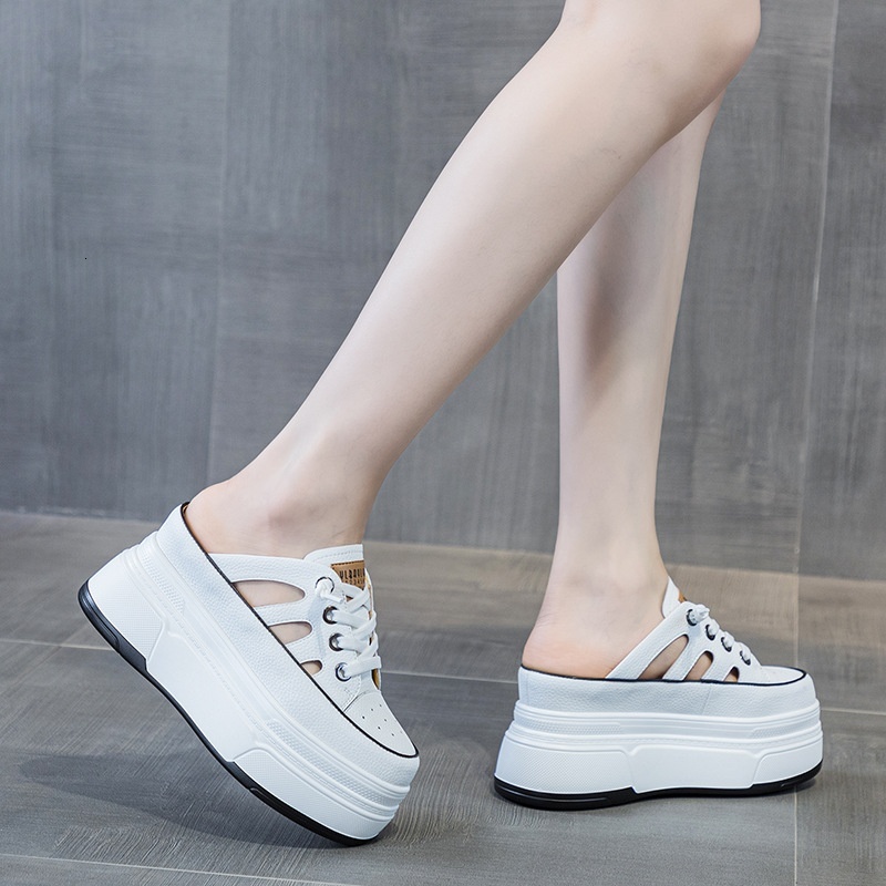 Thick soled toe half slippers women in summer 2024, new style for outerwear. One foot lazy shoes, sponge cake, casual and fashionable sandals