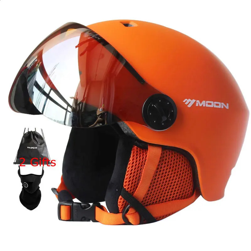 MOON Goggles Skiing Helmet IntegrallyMolded PCEPS HighQuality Ski Outdoor Adult Sport Snowboard Skateboard Helmets 240910
