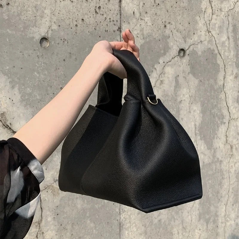 Cloud Bag: Large Capacity Water Bottle Storage Women's Handbag in Solid Colors