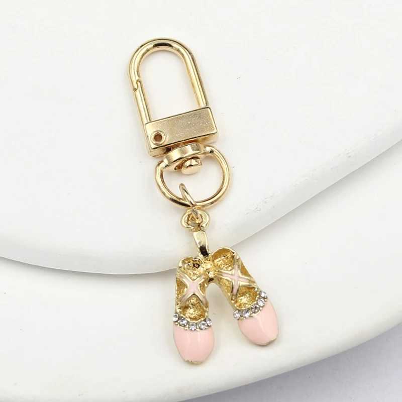Cute Ballerina Keychain Ballet Shoes Dance Keyring Airpods Case Charm Car Holder HandBag Pendant Jewelry Ballerina Gift NewX240919