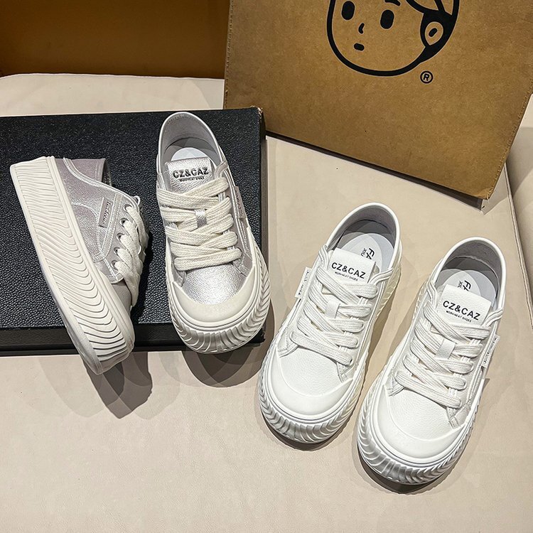 White for women 2024 new style big head thick soft sole casual one foot kick lazy two on board shoes