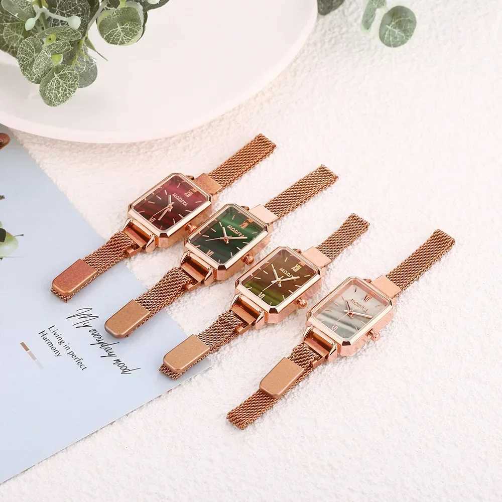 2024 New Women Watches Fashion Square Ladies Quartz Watch Magnetic Strap Green Dial Simple Rose Gold Mesh Luxury Women WatchesX240920