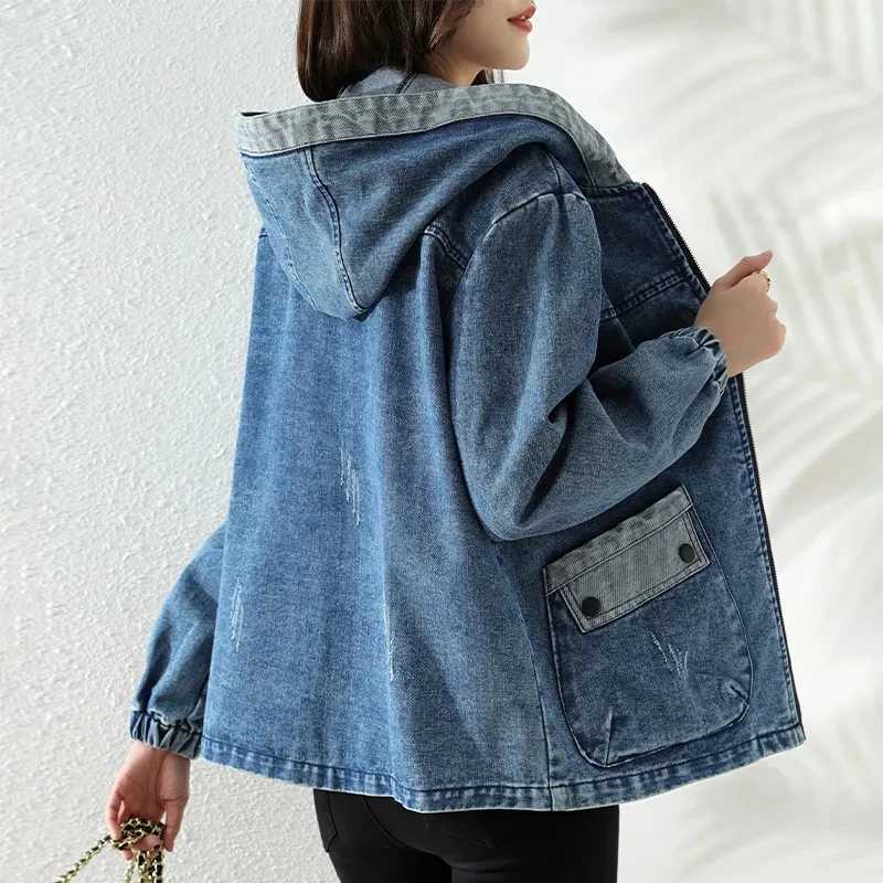 New 2024 Spring Autumn Womens Hooded Denim Jacket Large Size Ladies Jeans Coat Splicing Zipper Female Big Pocket Cowboy OvercoatX240920