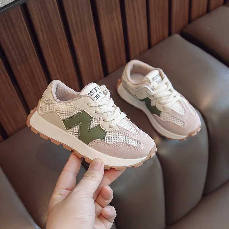 Fashion New Lightweight Increased Breathable Round Toe Comfortable Thick-soled Mens and Womens Casual Childrens Sports Shoes M240920