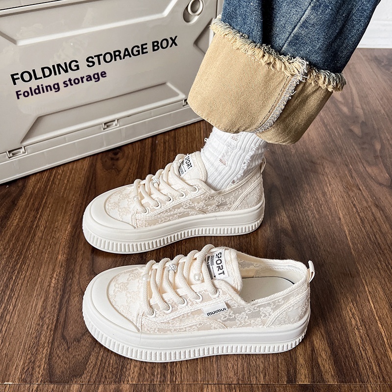 Thick soled for women, spring 2024 new fashionable versatile lace up board shoes, anti slip low top black and white casual shoes