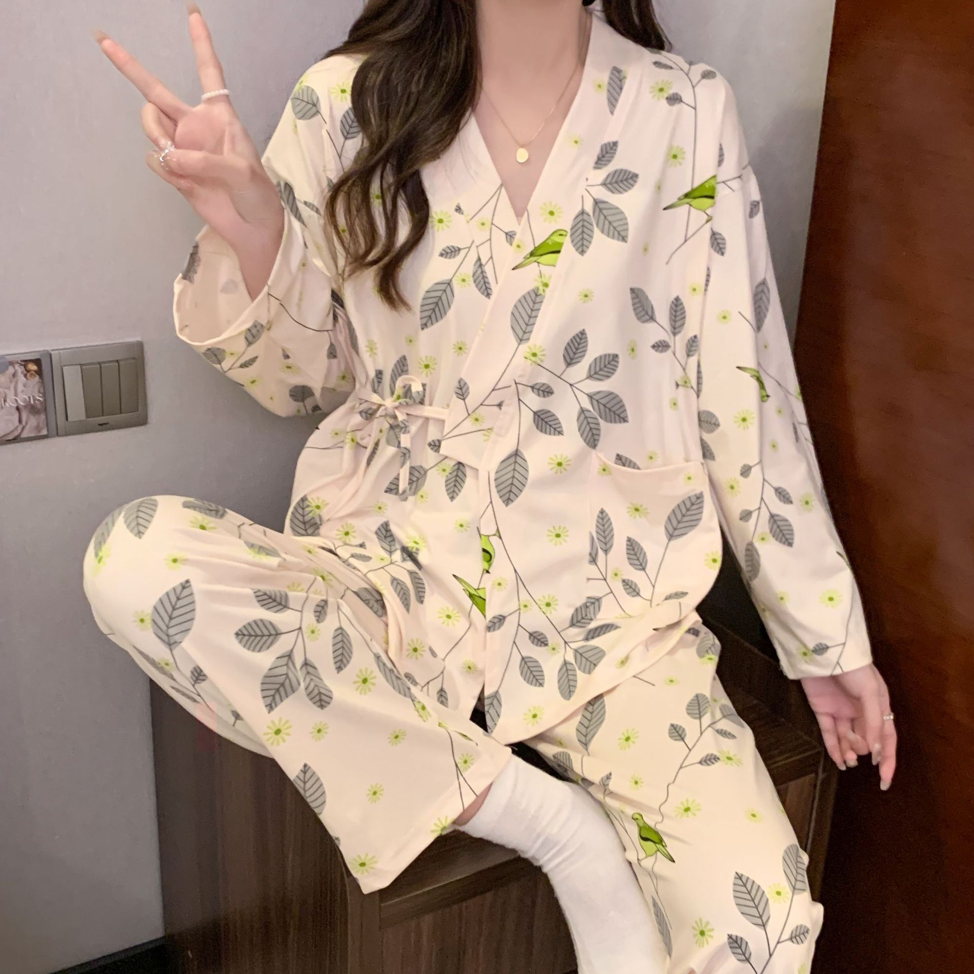 New sleepwear for women in autumn winter, long sleeved pants, comfortable and loose oversized cardigan, cotton home clothes that can be worn outside