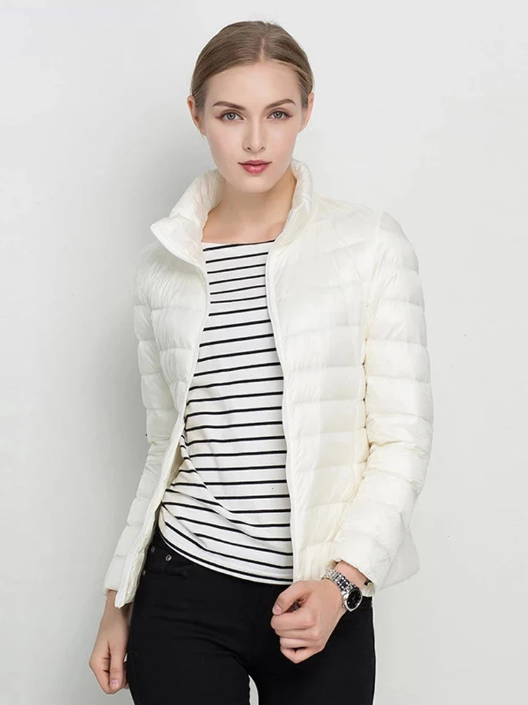 2024 New Ultra Light White Duck Slim Women Winter Puffer Jacket Portable Windproof Down Coat