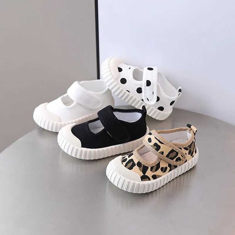 Kids Casual Shoes Lace Up Canvas Shoes Girls Sneakers Leopard Baby Children Sneaker Boys Running Sport Shoe Slip on Loafer White M240920