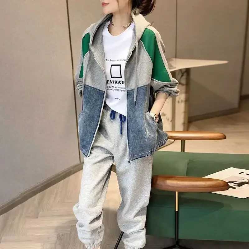 Fashion Denim Jacket Womens Korean Casual New Hooded Sweatshirt Denim Jacket Spring and Autumn Patch Patchwork Jacket 2024 CoatX240920