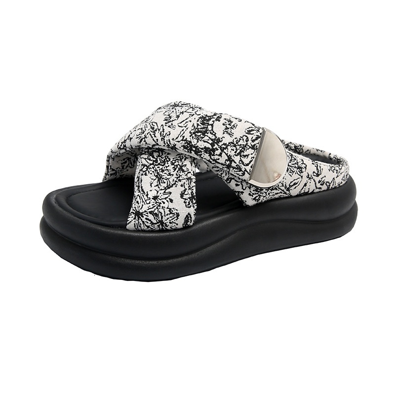 China-Chic herringbone 2024 new one word color block thick sandals fashionable flat soled women's slippers