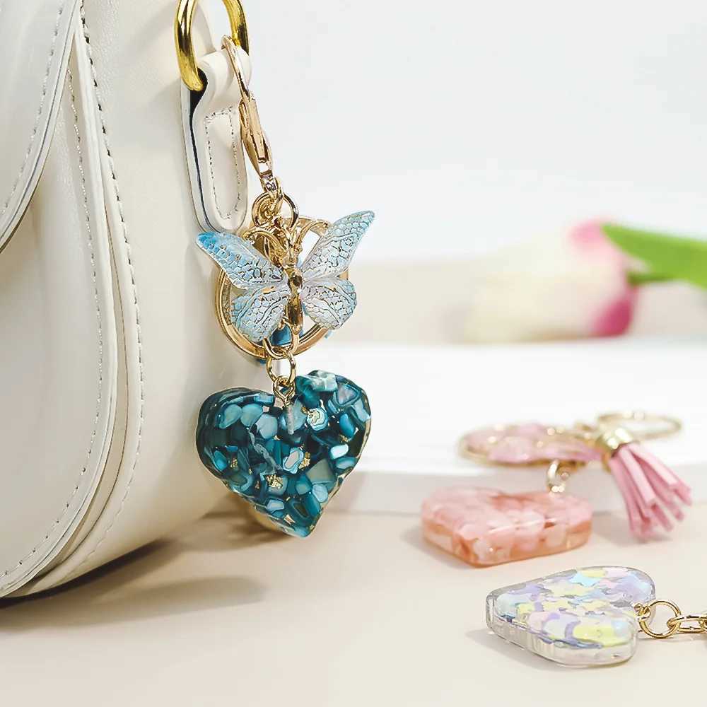 Exquisite Love Heart Keychain Crystal Resin Butterfly Key Ring Bag Pendant Car Keychain Accessories For Women Girls Party GiftsX240919