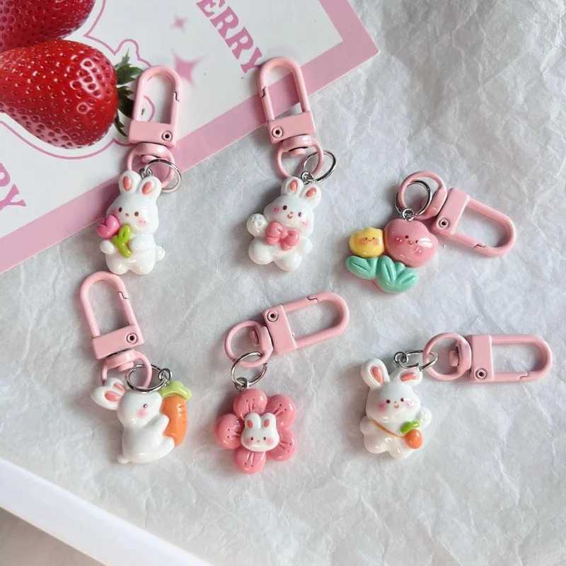 Fashion Pink Cartoon Cute Rabbit Key Chain Sweet Girls Carrot Bunny Flowers Keychain Bag Backpack Pendant Accessory GiftsX240919