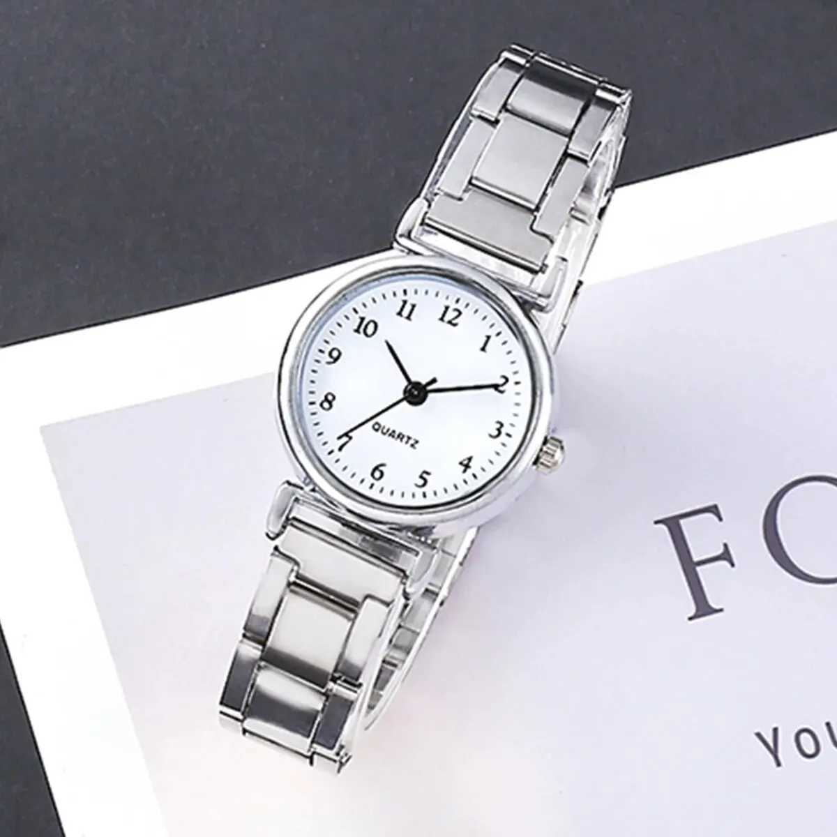 1Pcs Girls Cute Little Fresh Silver Digital Steel Quartz Watch Junior High School Girlfriends Birthday Christmas GiftX240920