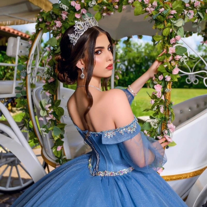 Sky Blue Sequin Princess Ball Gown Charming Quinceanera Dresses Applique Lace Beads Crystal Tull Sweet 16 Dress Vestido 15 De Anos