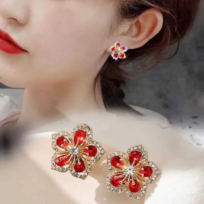 Dainty Colorful Zircon Flower Stud Earrings for Women Girls 3 Colors Luxury Crystal Wedding Party Bridal Jewelry Earrings W240919