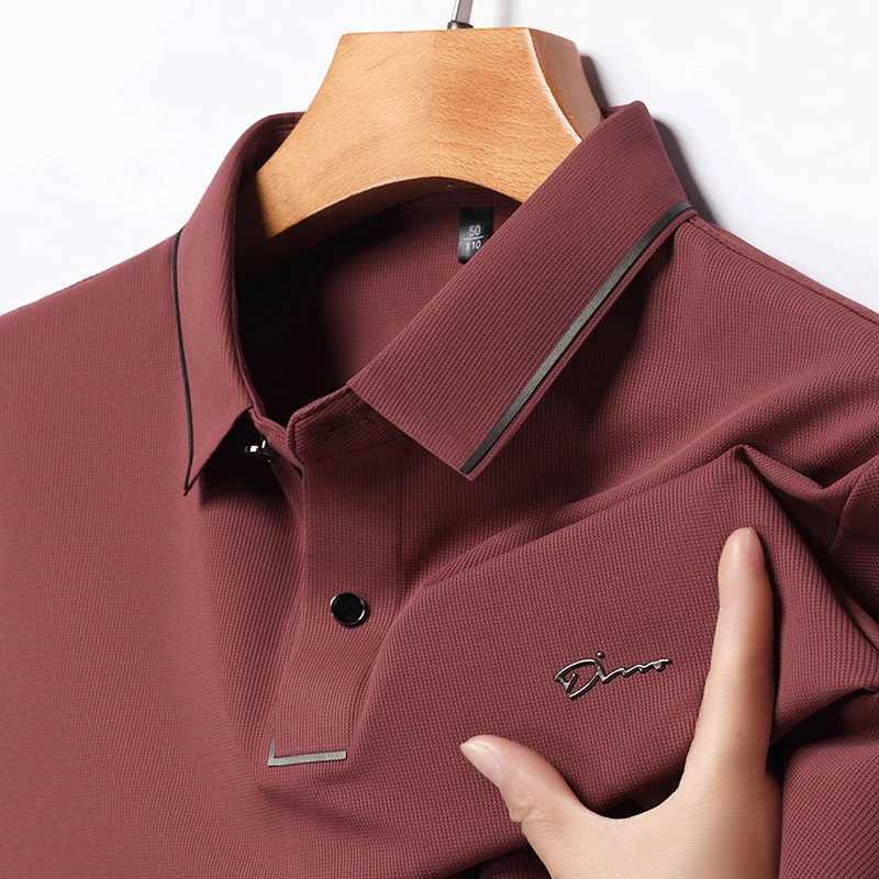 Handsome 2024 Summer Ice Silk Seamless Breathable Polo Shirt Men Short Sleeved Embroidery Casual Lapel T-shirt Mens ClothingX240920