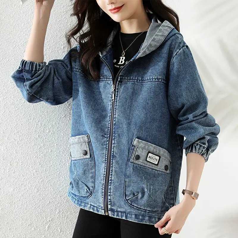 New 2024 Spring Autumn Womens Hooded Denim Jacket Large Size Ladies Jeans Coat Splicing Zipper Female Big Pocket Cowboy OvercoatX240920