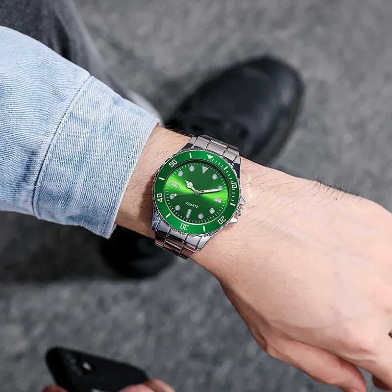 New 43mm Case Men Watch Stainless Steel Reloj Hombre Fashion Analog Quartz Mens Watches Casual Male Clock Drop ShippingX240920