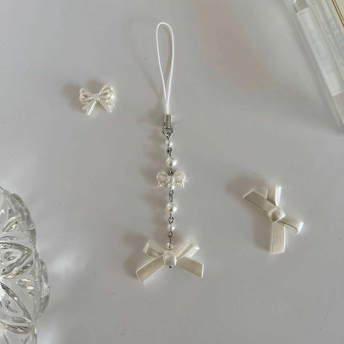 Handmade Coquette Phone Charm Pearl Dainty Bow Keychain | Simple Charms Aesthetic GiftsX240919