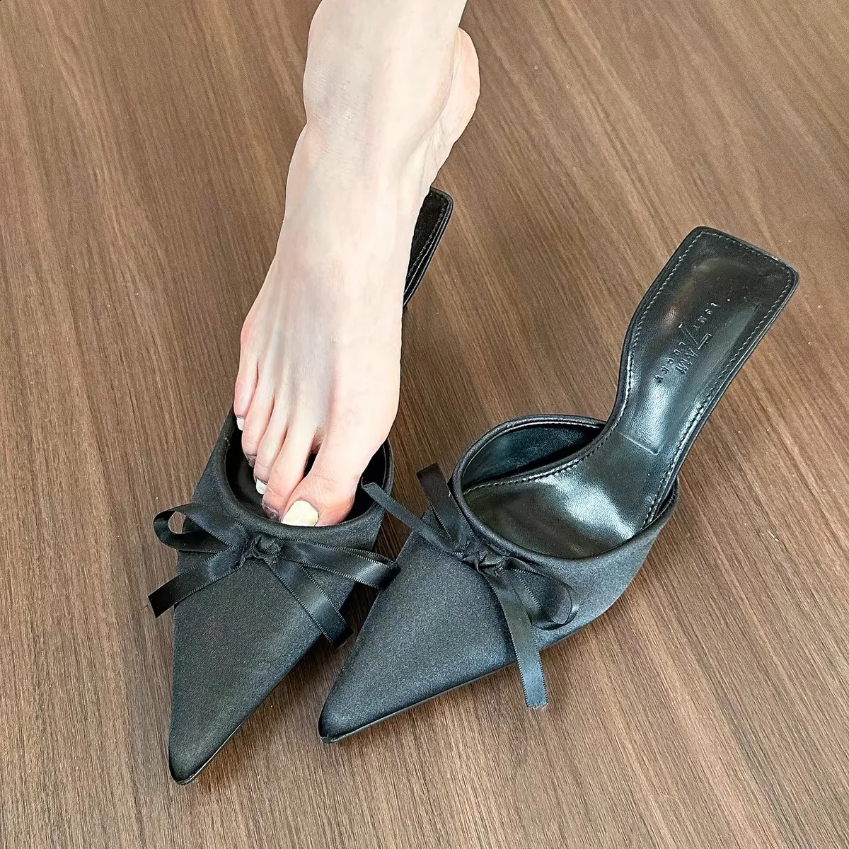 Silk Bow Womens Sliding Sandals Dot Toe High Heels Pump Womens Stripping Mule High Heels 240919