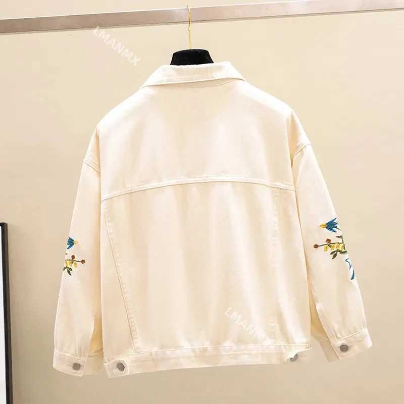 Denim Jacket Women Embroidery Overcoat Jeans Jacket Loose Base Coat Beige Outerwear Female New Spring Autumn 2023 NewX240920