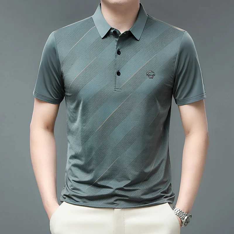 2023 Summer New Short Sleeved T-shirt Mens Lapel Business Large Port Style Mens Clothing Ice Silk Breathable Thin Polo ShirtX240920