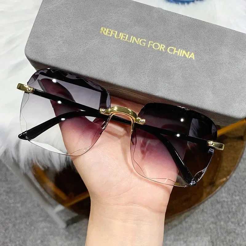 2024 New Fashion Frameless Cut Edge Sunglasses New Summer Sun Visors Square Sunglasses for Woman Lenses UV400 Women SunglassesX240920