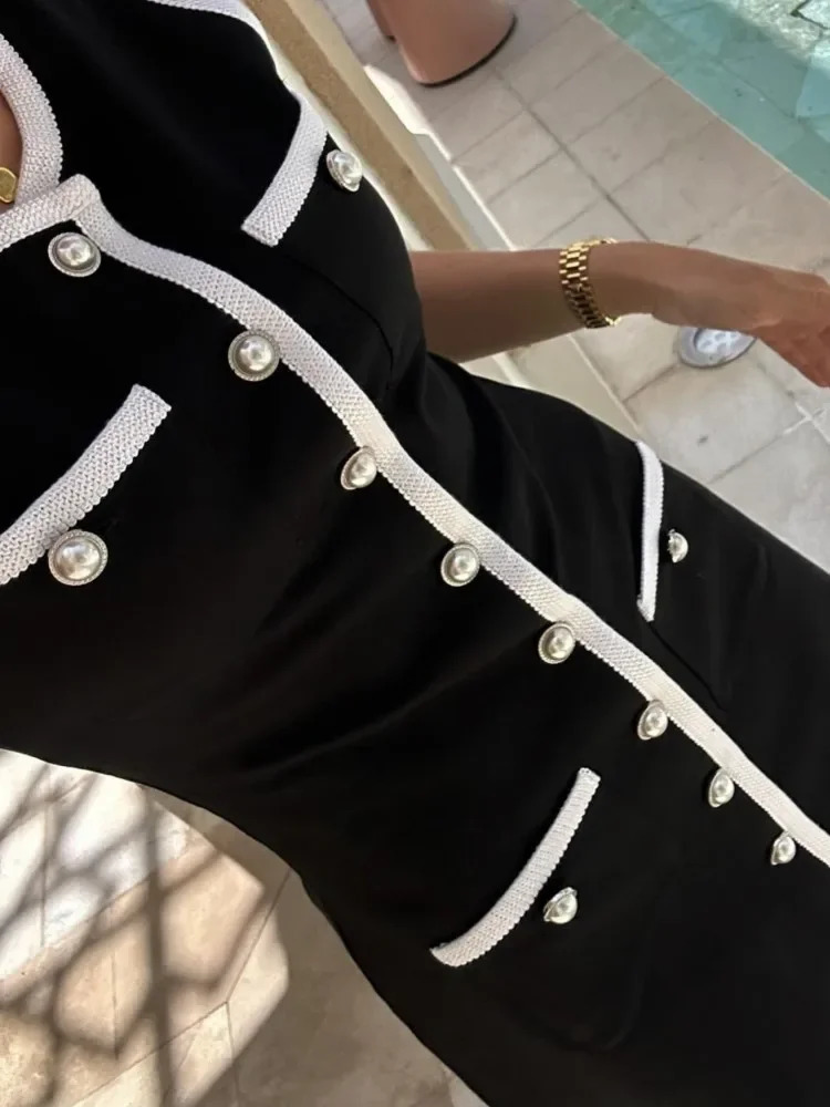 Black and White Comparison Womens Knitted Dress Fashion Single Chest ONeck Sleeveless Tight Street Mini Robe 240919