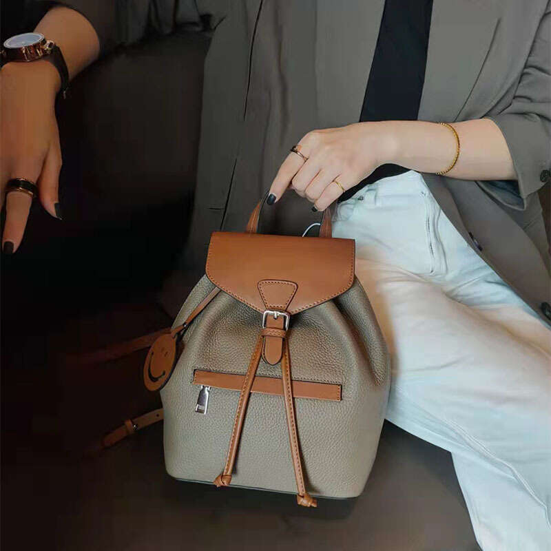 Fashion Female Genuine Leather Backpac Large Capacity Women Shoulder Bags Solid Color Casual Lady's Commute Backpack Hot Sale