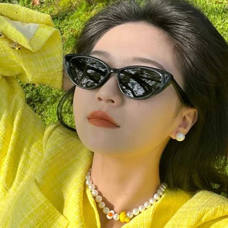 2024 Vintage Cat Eye Women Sunglasses Vintage Small Frame Sun Glasses For Men Luxury Brand Design Outdoor Eyewear UV400X240920