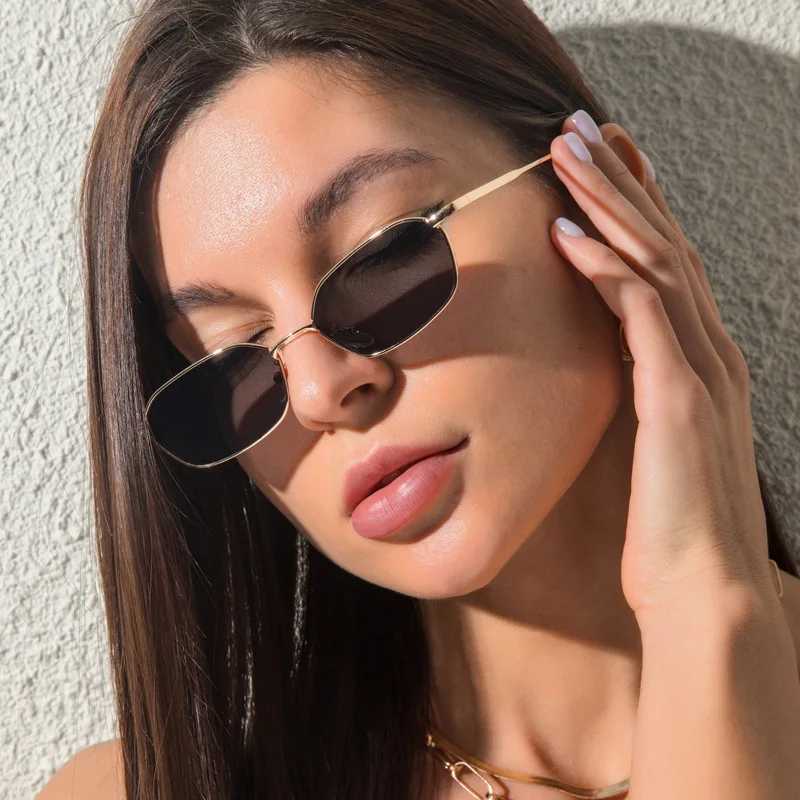 Polygon Sunglasses Men Women Metal Frame Small Sun Glasses 2024 Vintage Brand Deigner Eyewear Ladies Shades UV400 GogglesX240920