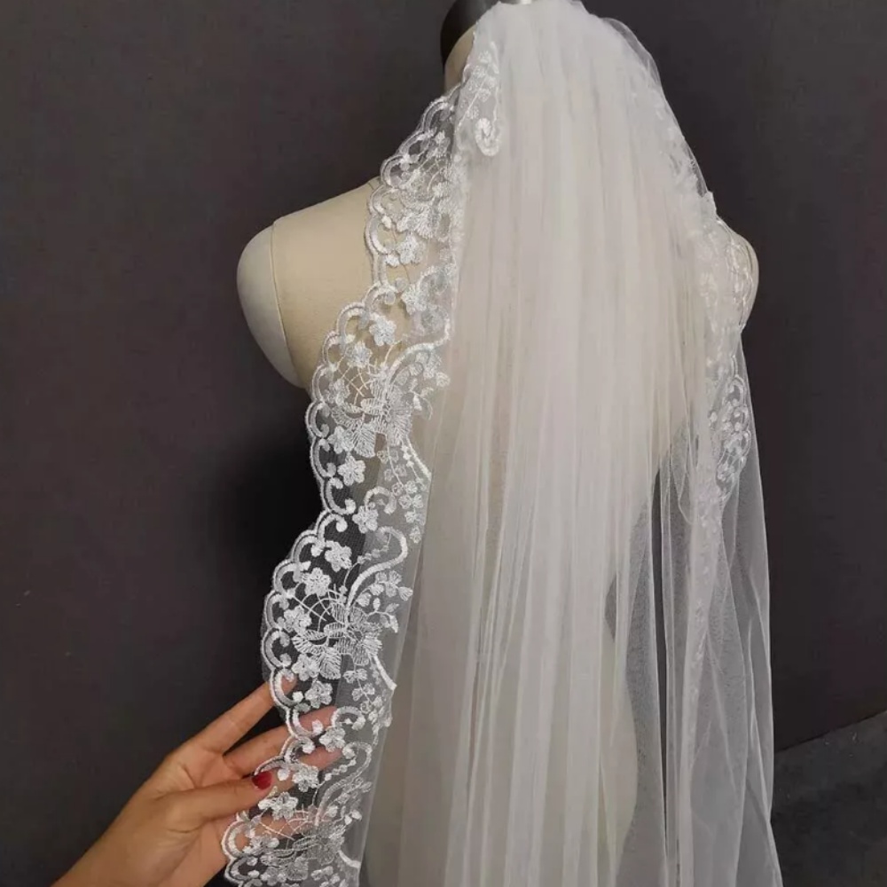 Classic Wedding Veil Appliques One Layer Long Cathedral Length Bridal Veils Applique Bead Edge Wedding Accessories Custom Made