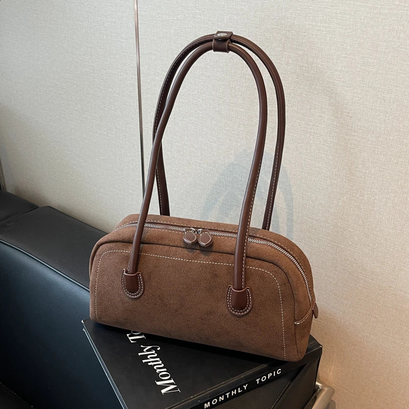 Retro artificial suede womens shoulder bag solid color Versatile bottom bag zipper handbag womens high-quality handbag wallet homeless bag 240918