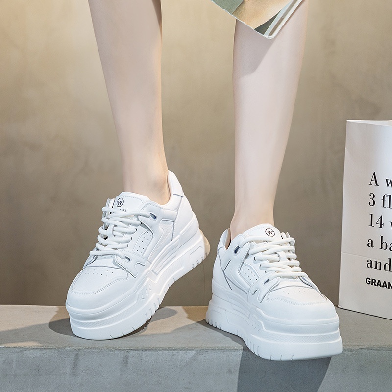 Genuine leather thick small white for women's 2024 winter new style sponge cake sole single shoe color matching lace up casual sports shoes