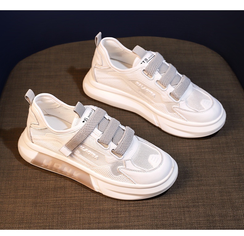 White for women, spring 2024 new Korean version ins thick soled fashion casual sports board shoes, trendy women's shoes