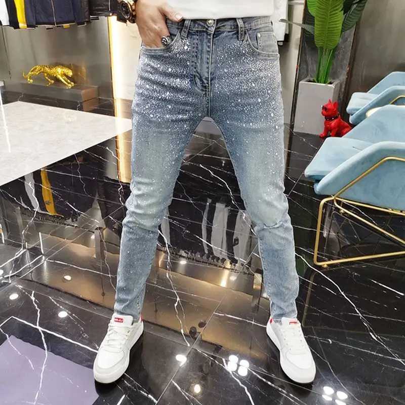 Fashion 2023 Luxury Mens Jeans Hot Stamping Washhole Slimming Comfortable Stretch Mens Jeans CL240912