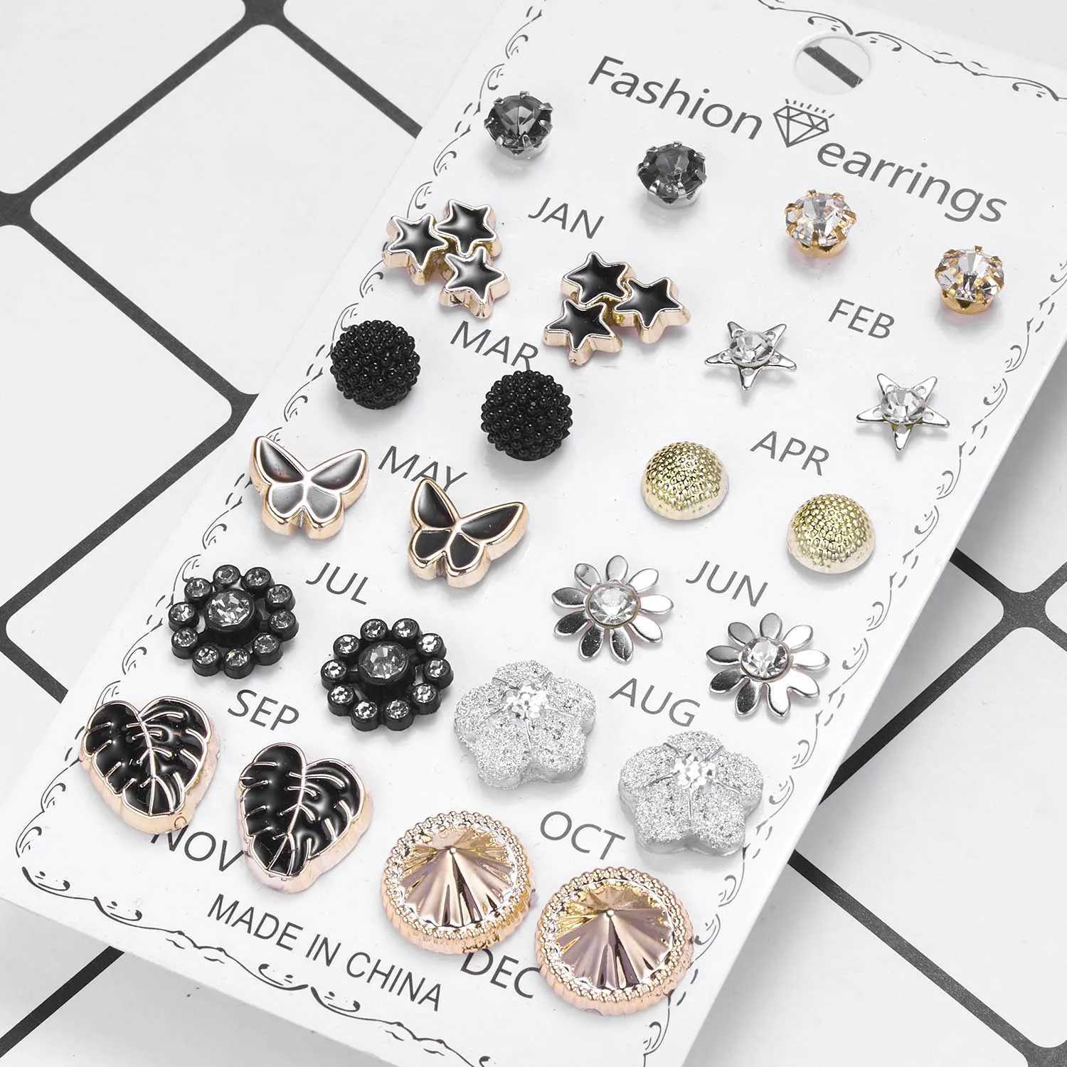 12 pairs/batch acrylic rhinestone fashionable earring set suitable for womens flower center stud earrings girls simple geometric earrings jewelry W240