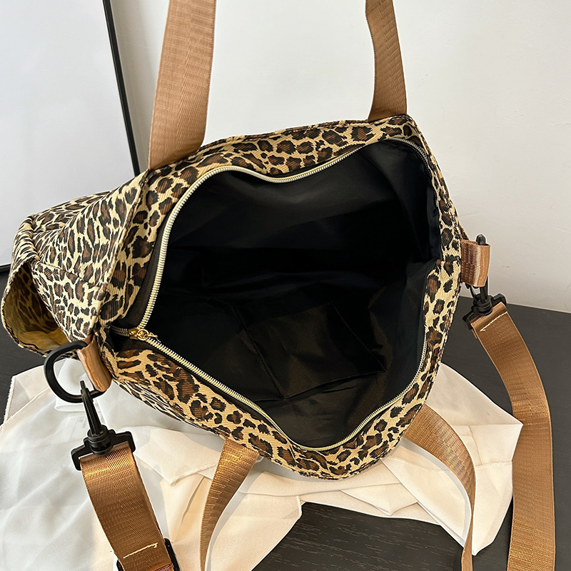 Women's New Shoulder Leopard Print Casual Shopping Large Capacity European and American Fashion Solid Color Tote Bag