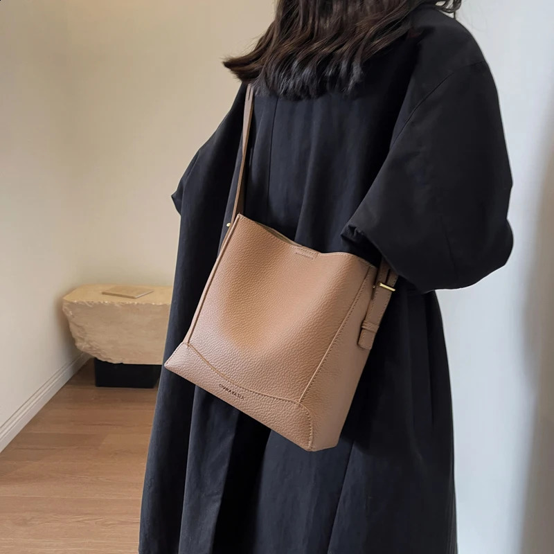 Zipper InteriorComparison Shoulder Bag Soft Womens Fashion Bucket Womens Handbag Bolsas Para Mujeres 240918