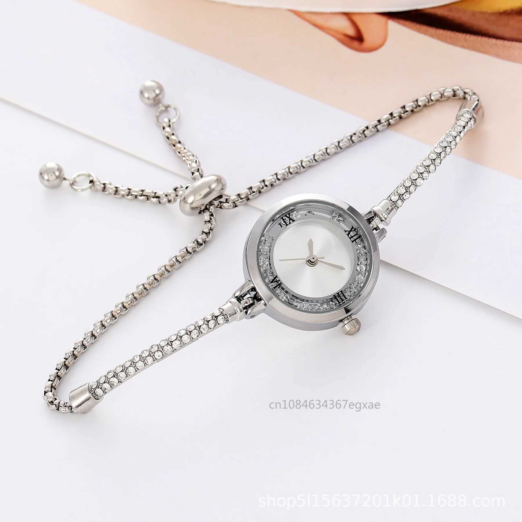 2024 Cute Women Steel Bracelet Watch Quartz Luxury Fashion Small Dial Watches Popular Wristwatch Female ElegantX240920