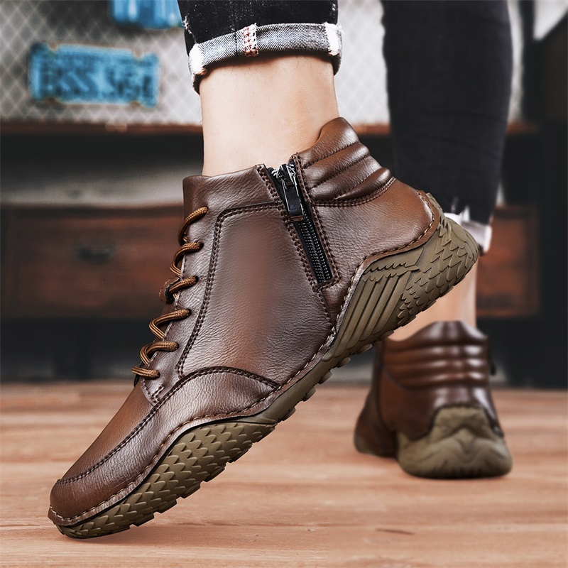 2024 designer's new men's shock-absorbing casual leather comfortable casual walking ankle boots retro style men's plush warm snow shoes